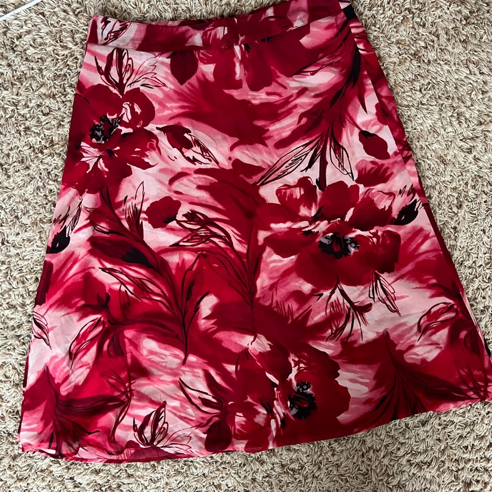 Red pattern midi skirt